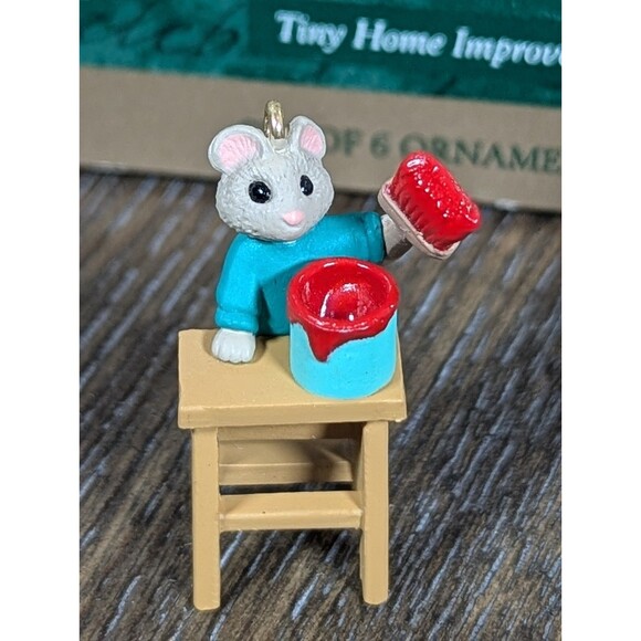 VTG Hallmark Keepsake Miniature Ornaments Tiny Home Improvers 1997 Set Of 6 Mice - Picture 6 of 10